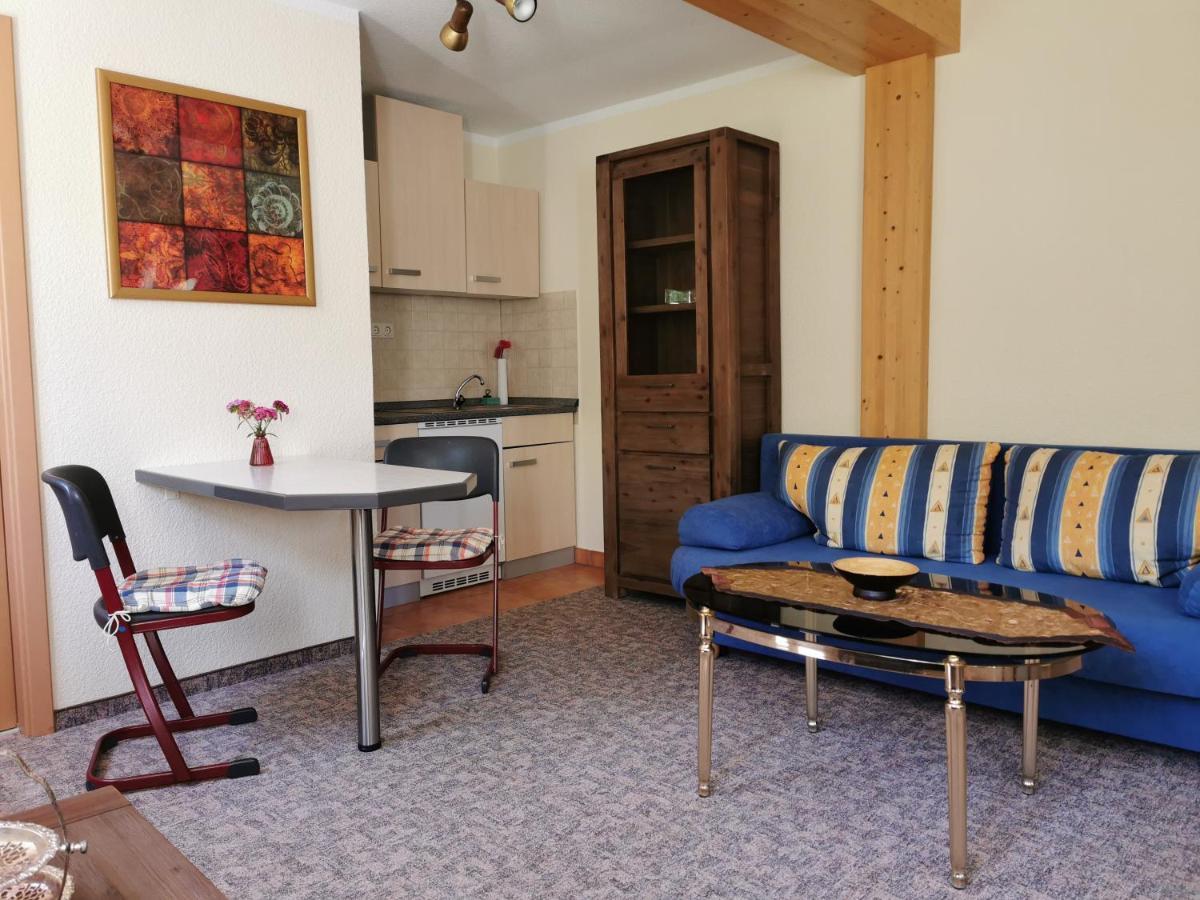 Ferienwohnung "Am Saalehaken" Gossitz Bagian luar foto