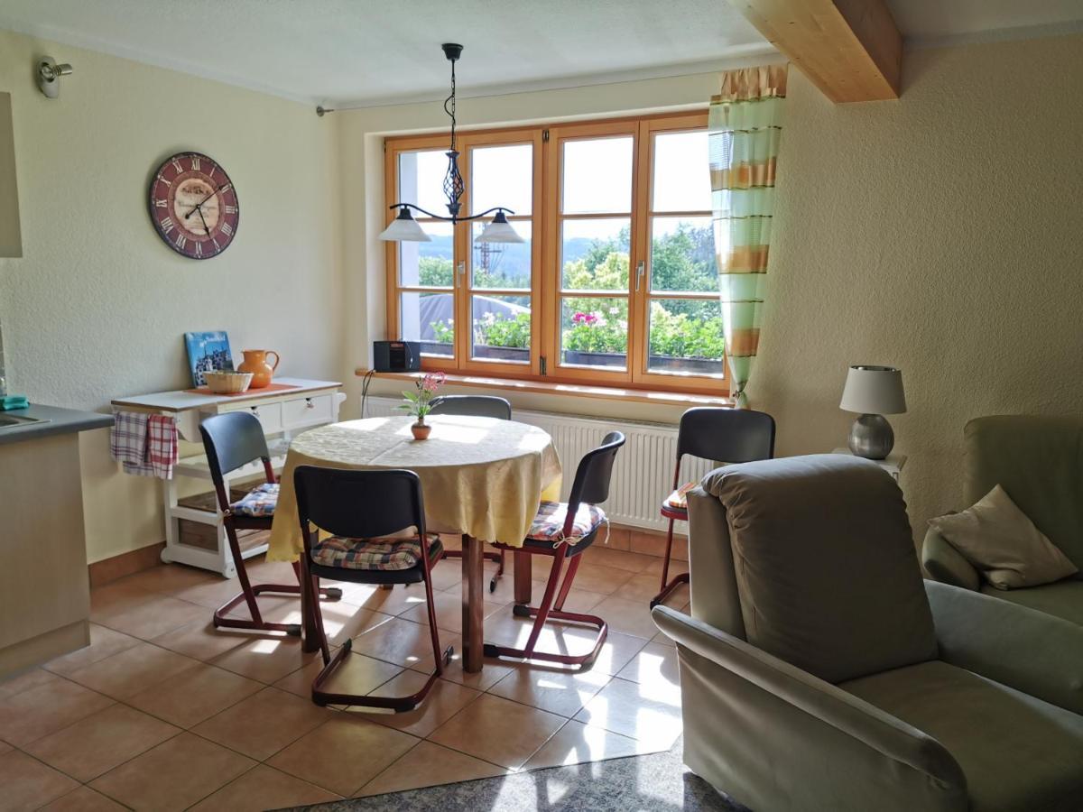 Ferienwohnung "Am Saalehaken" Gossitz Bagian luar foto
